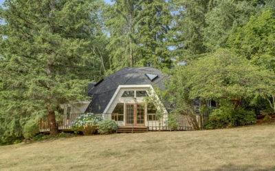 Stunning Geodesic Dome on 1.5 Acres Close To Downtown Woodinville