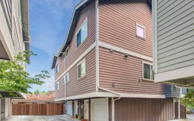 3 Bedroom Home in West Seattle, with a Private Setting Close to Endolyne Joes